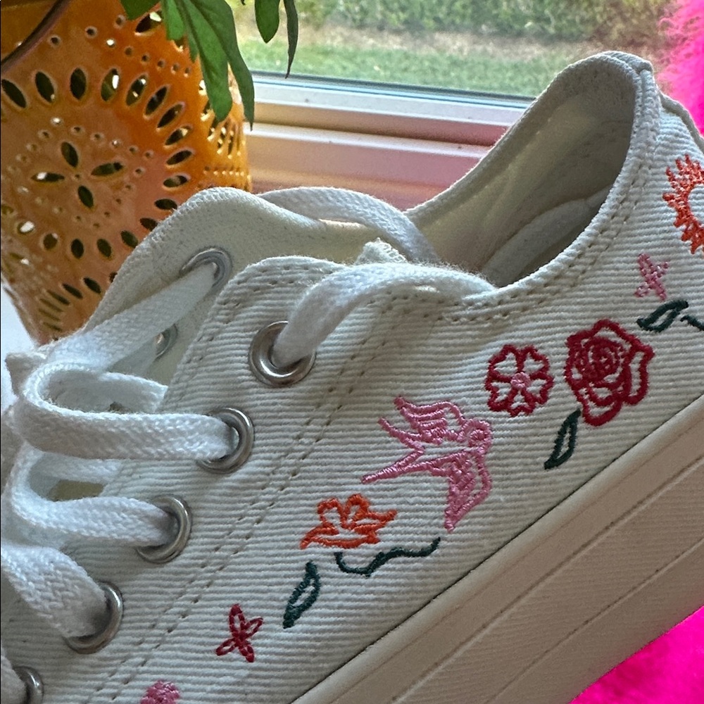 Floral White Canvas Sneakers